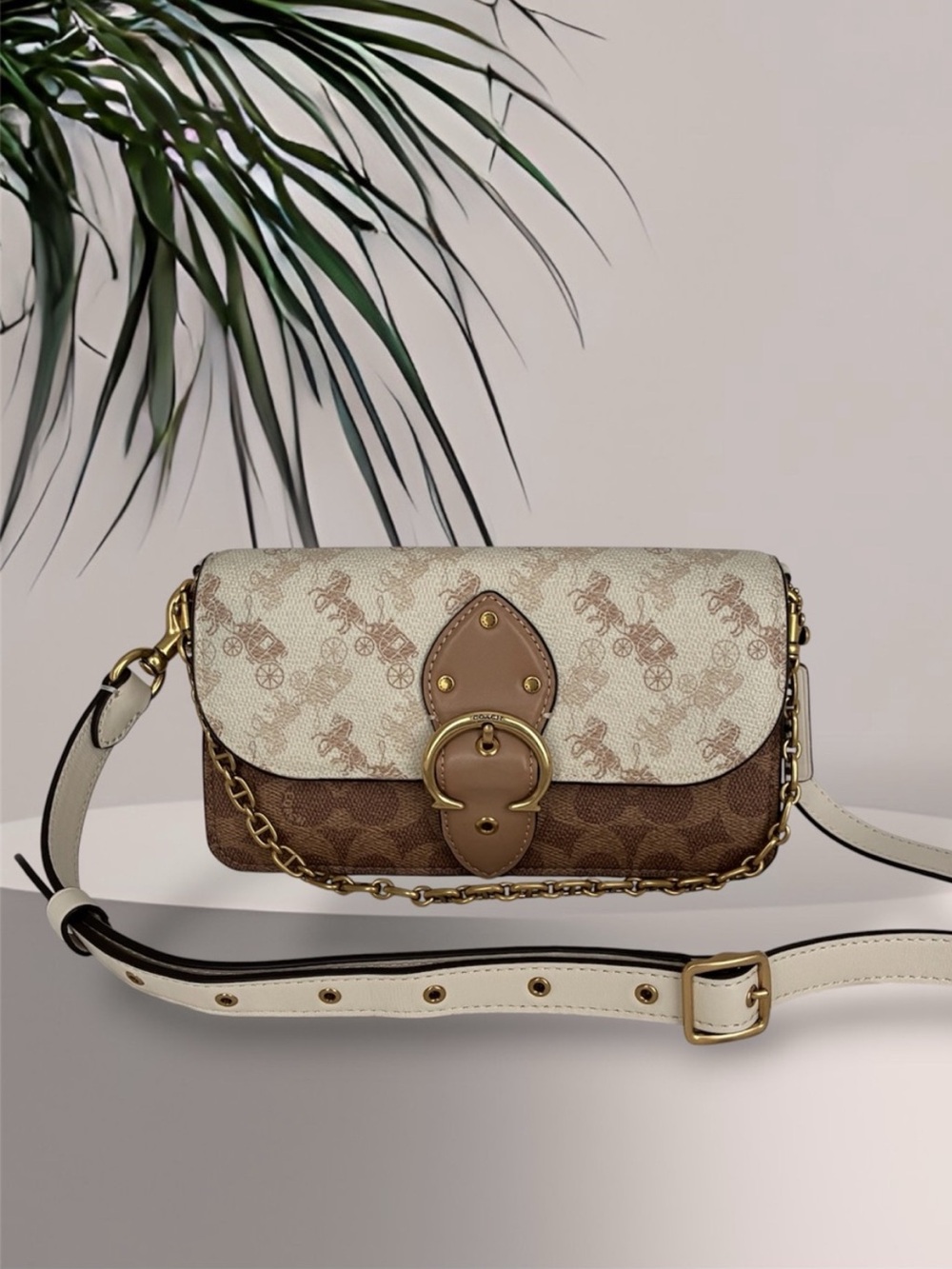 Coach Authentic Beat Crossbody Clutch Bag in Signature/Chalk/Tan Taupe - C0831